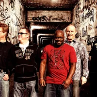 orangeshakers_neu_2.jpg
